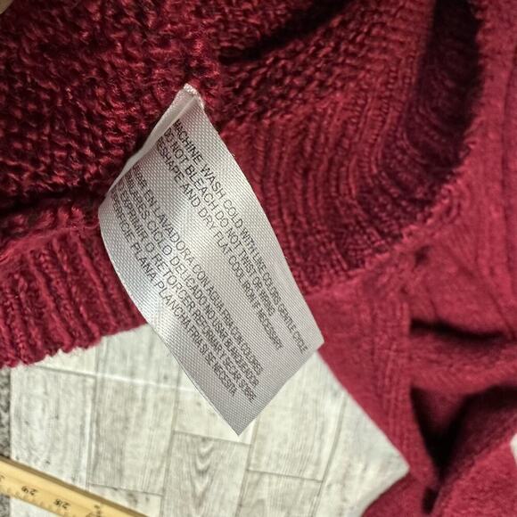 Carolyn Taylor | V-Neck Knit Pullover Sweater | Red | XL - Picture 9 of 9